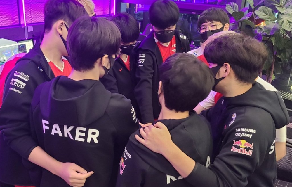 特的寝室故 特的寝室故