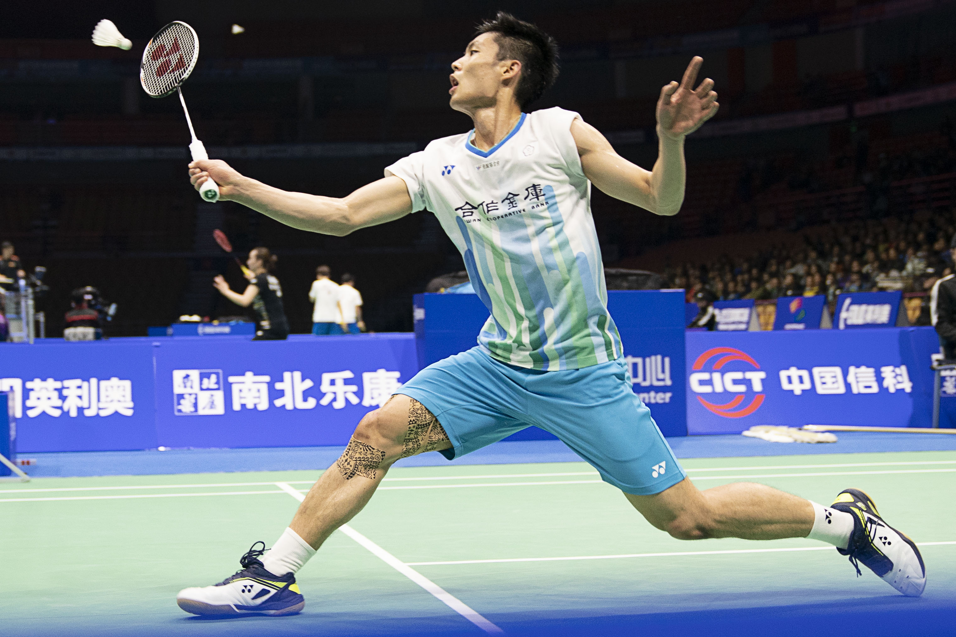 经验兼备的 经验兼备的