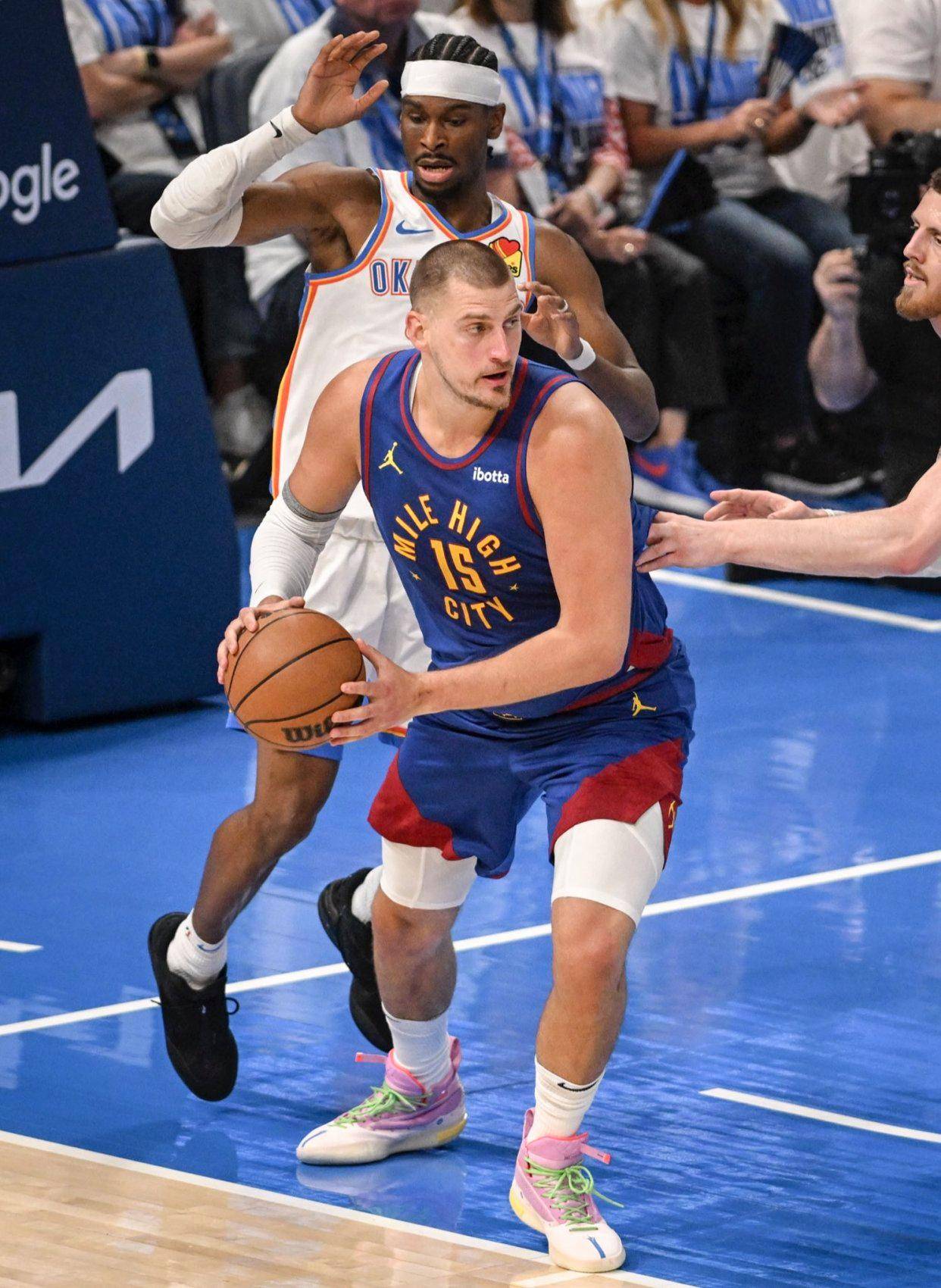 心理上也更 心理上也更